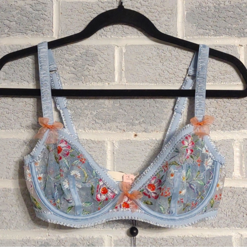 NWT For Love And Lemons + Victoria Secret Blue Floral Embroidered Bra